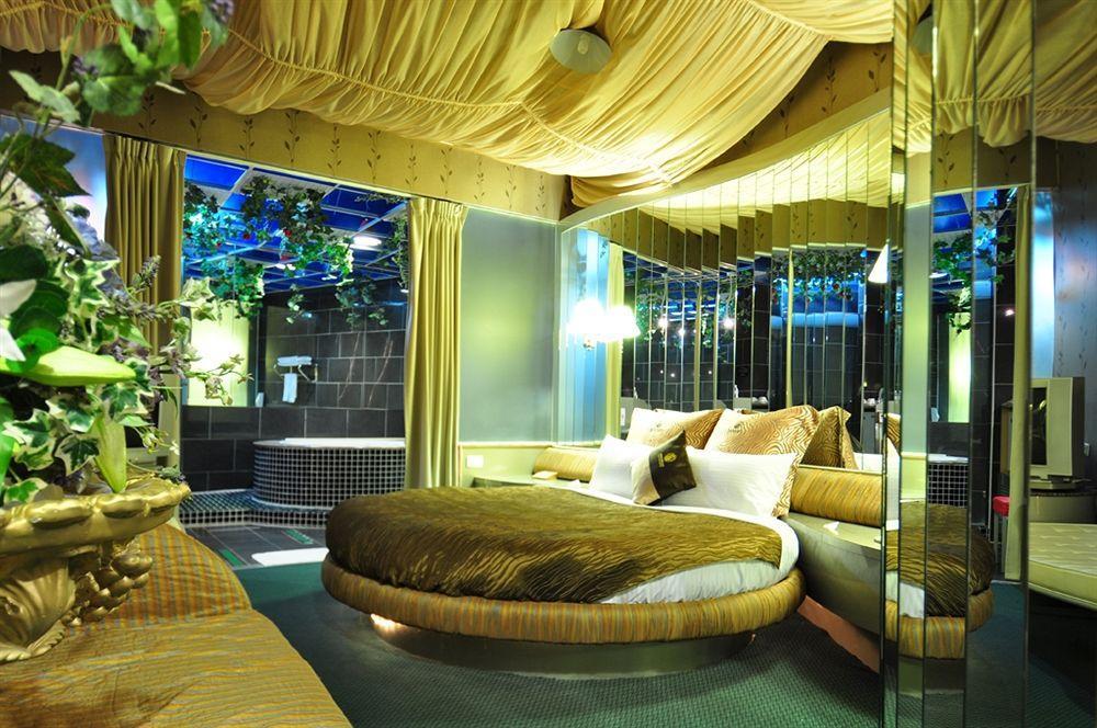 The We Hotel Тайбей Екстер'єр фото